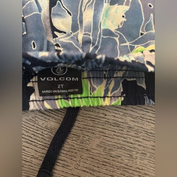 Volcom Kids Tropical Print set - Blue and Green - Picture 3 of 6